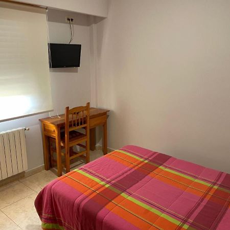 Hostal Cid Оуренсе Екстериор снимка
