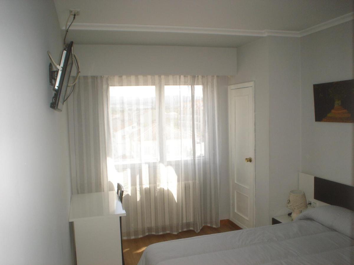 Hostal Cid Оуренсе Екстериор снимка